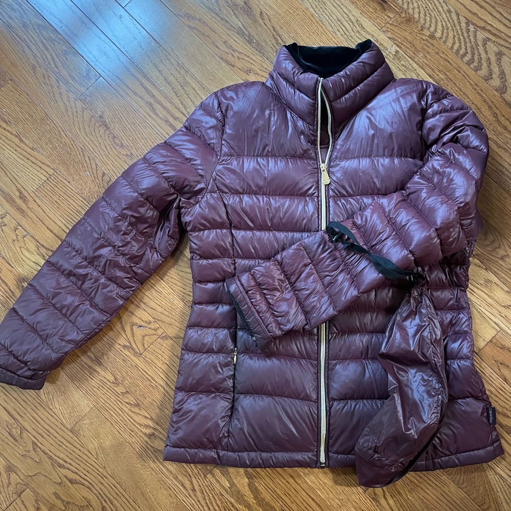 Packable puffer jacket. - Picture 3 of 3
